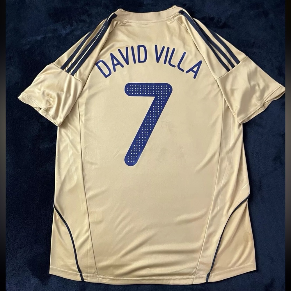 David Villa #7 Spain 2008 Retro soccer jersey away gold